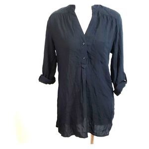 ALI & KRIS Long Black 2-button blouse Sz S